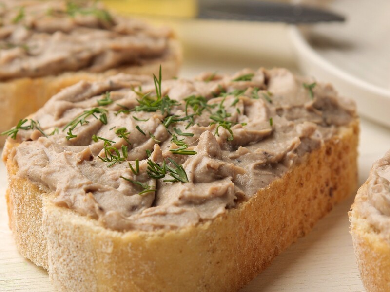 Змішайте із цим шпроти, плавлений сир – й матимете найсмачнішу намазку за п’ять хвилин. Рецепт