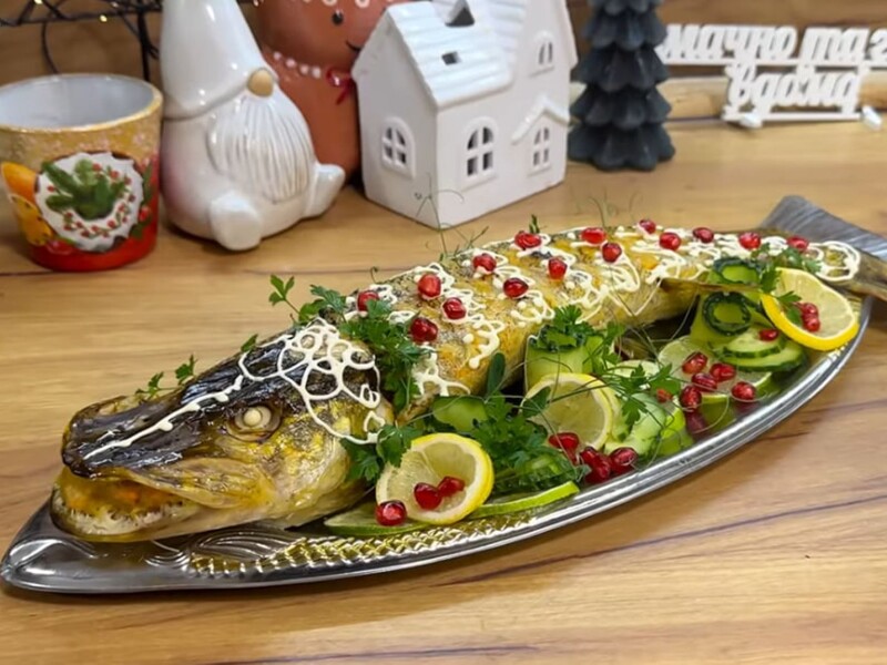 Фарширована щука за цим рецептом виходить неймовірно соковитою й ніжною. Поради й секрети Фарширована щука за цим рецептом виходить неймовірно соковитою й ніжною. Поради й секрети