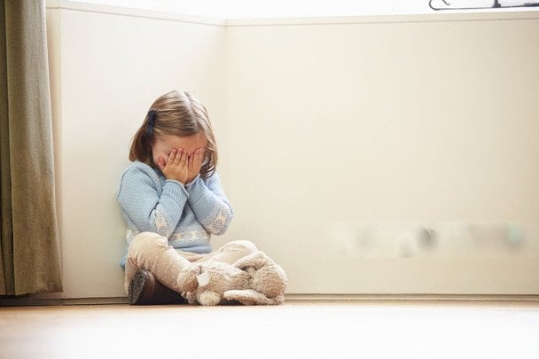 В парку чоловік напав на 69-річну жінку та вчинив насильство над п’ятирічною дівчинкою (фото)