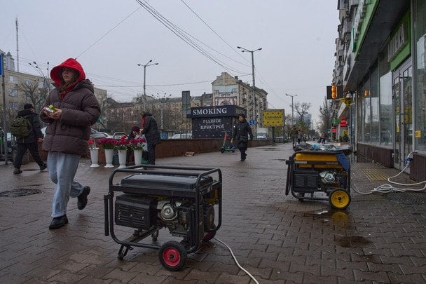 Блекаут в Україні: експерт пояснив, від чого залежить колапс