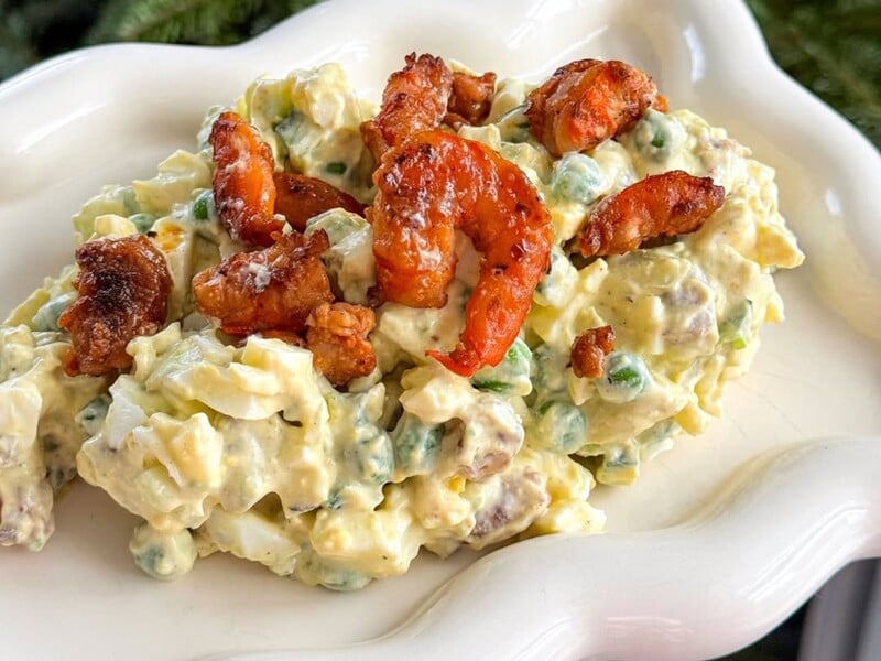 Приготуйте на Новий рік цей салат. Він як олів'є – тільки ще смачніший Приготуйте на Новий рік цей салат. Він як олів'є – тільки ще смачніший