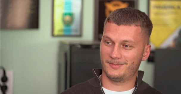 Зірковий учитель України Руслан Циганков таємно одружився: що відомо про його дружину та весілля