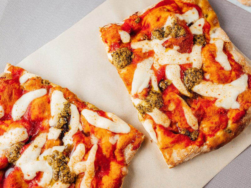 "Цей шедевр заслуговує уваги". Якщо в морозилці розтанули пельмені – зробіть із них піцу. Простий рецепт