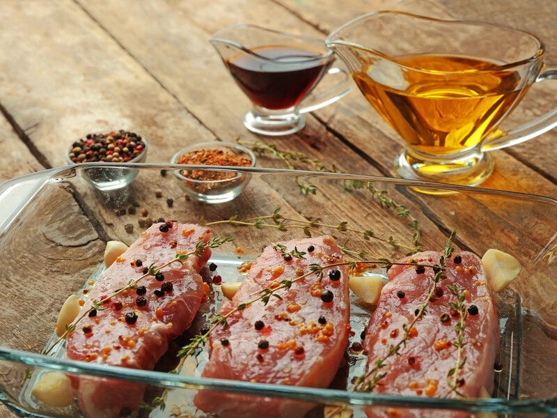 Чотири універсальні маринади для будь-якого м'яса. Прості рецепти для святкових страв