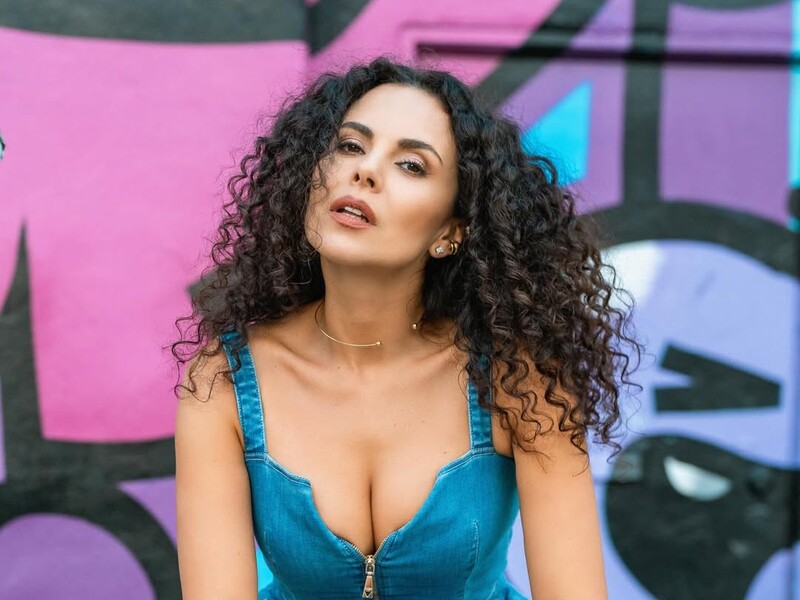 "Ось мій комплекс вправ для основних м'язів". Каменських показала своє домашнє тренування