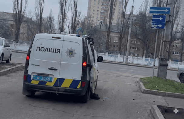 Затримали на очах у перехожих: у поліції Києва прокоментували інцидент з примусовою мобілізацією