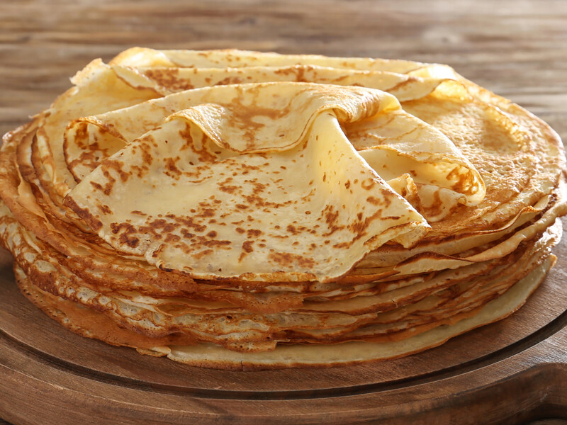 Із цього тіста млинці завжди виходять неймовірно тонкими й дуже смачними. Секрет – у пропорціях