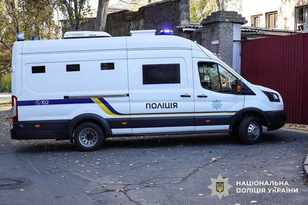 Сховали тіло дитини у морозильнику: на Одещині горе-батькам дали по 9 років тюрми