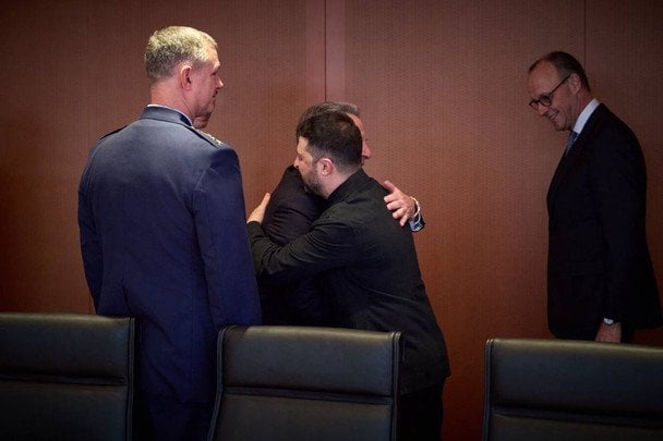 Чи приведуть мирні переговори до швидкого завершення війни — The Guardian