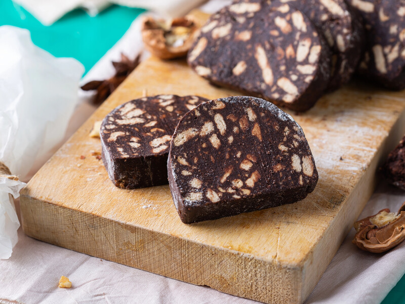 "Дуже смачна, а готується дуже легко". Змішайте печиво із цим і загорніть. Рецепт популярного десерту