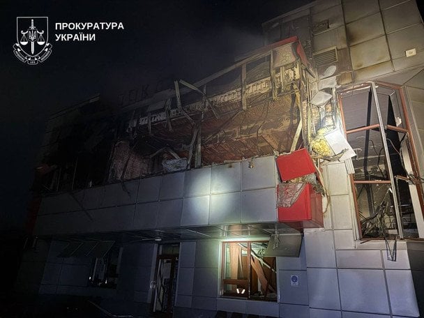 У Фастові росіяни знищили вокзал — з’явилися фото і відео