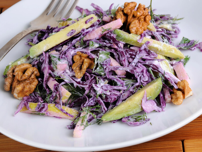 Змішайте це із червоною капустою – й отримаєте смачний і легкий салат. Дуже простий рецепт