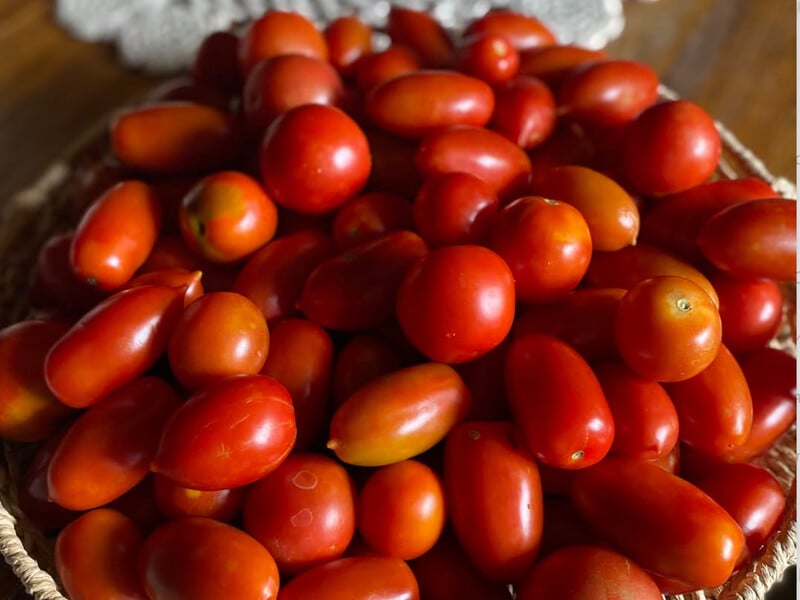 "Дідусеві" квашені помідори, які довго залишаються тугими: один інгредієнт ніколи не кладіть у банку
