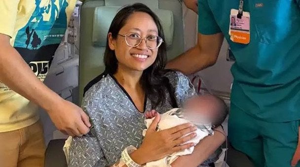 У жінки за 10-кілограмовою пухлиною біля матки ховалася доношена дитина — фото У жінки за 10-кілограмовою пухлиною біля матки ховалася доношена дитина — фото