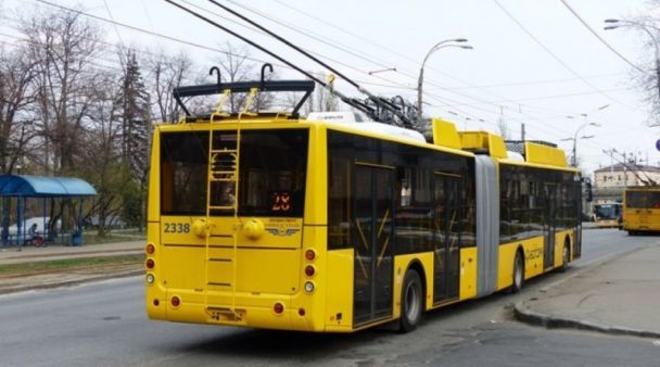 Обстріл Києва: як працює транспорт