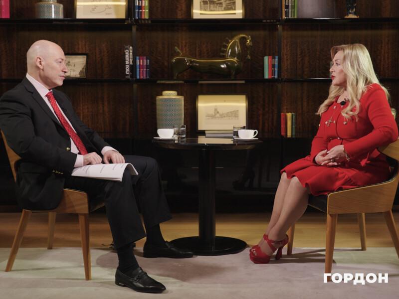 Стрілянина снайпера, Путін на концерті, кров Ющенка, Ротару, параліч. Інтерв'ю Гордона з Білозір. Відео Стрілянина снайпера, Путін на концерті, кров Ющенка, Ротару, параліч. Інтерв'ю Гордона з Білозір. Відео