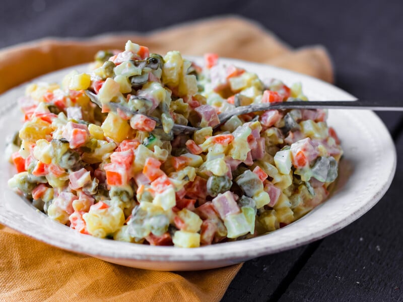 Той самий смак, знайомий із дитинства. Класичний рецепт "Олів'є" з точними пропорціями