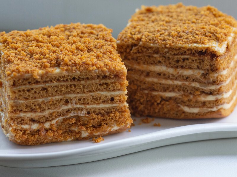 Спечіть цей нереально смачний варіант медівника! Просто змішайте це з борошном і зробіть крем