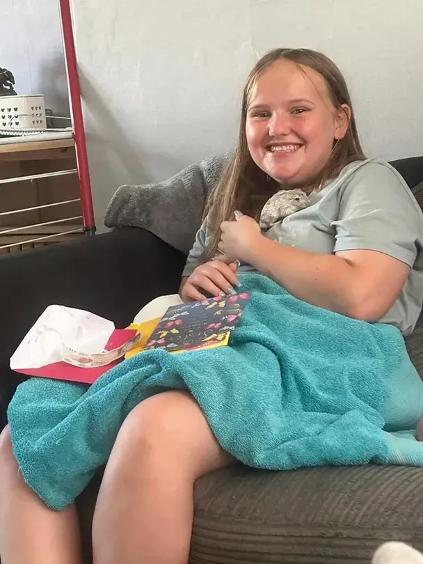 Смертельний тренд у соцмережах забрав життя 13-річної дівчинки: родина б’є на сполох