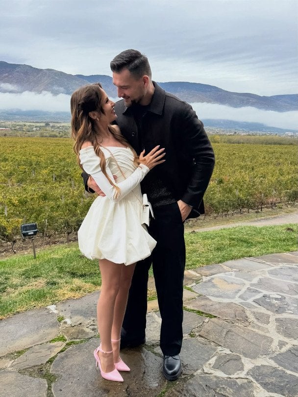 Наталка Денисенко показала, як у компанії нового коханого відсвяткувала 36-річчя