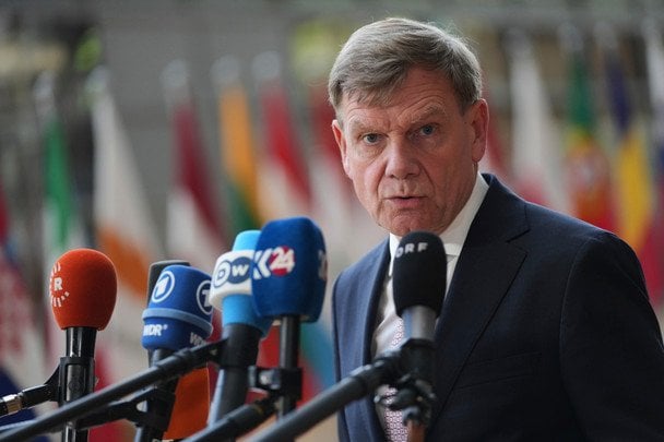 Переговори про мир: у Німеччині попередили Україну про "болісні поступки"