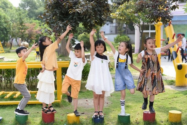 Китайські мільярдери створюють родини зі 100 дітей: навіщо це їм