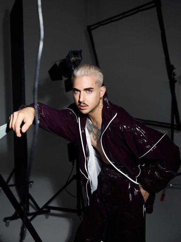 MELOVIN під час концерту отримав від нареченого чималий сюрприз і звернувся до нього зі сцени