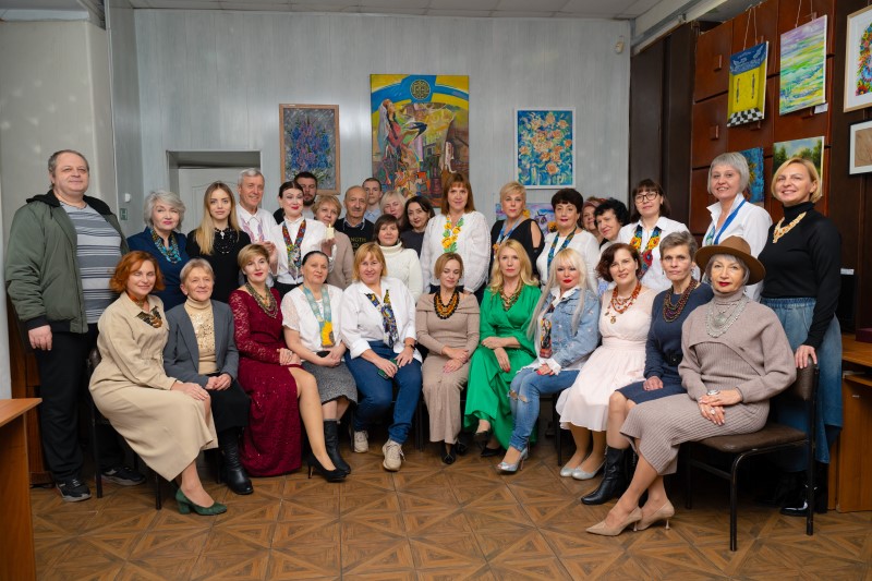 «Калейдоскоп кольорів»: у Києві відкрили міжнародну українсько-азербайджанську виставку мистецтв