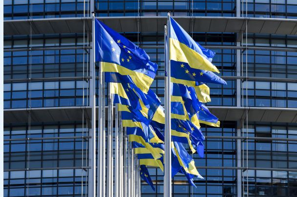 Без грошей ЄС економічний колапс України є питанням кількох місяців — The Telegraph