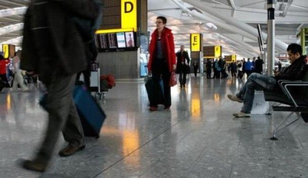 Всесвітньо відомий аеропорт заблокований: що сталося