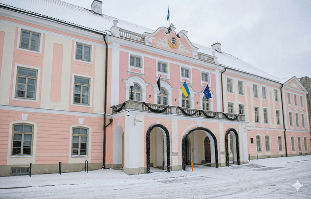 В Естонії на будівлі парламенту невідомий намалював “Z”: вандала заарештували на місці