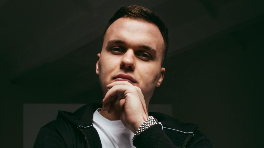 MARSIK зустрічає зиму прем’єрою пісні «Незалежна мала» та її святкової версії