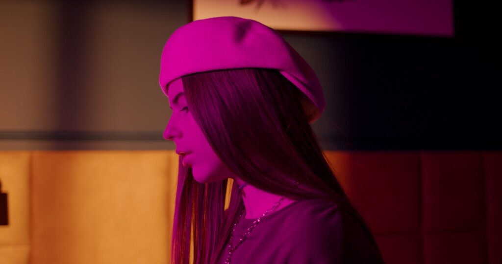 «Неоновий дощ»: новий реліз STASYA про двох, які знаходять тепло серед міського холоду