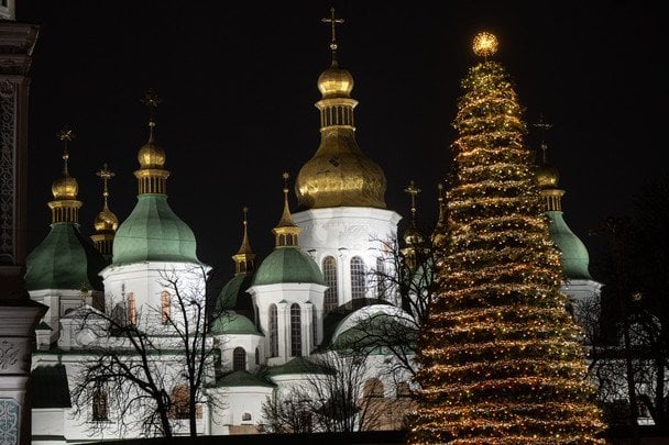 Замість феєрверків — дрони: британський журналіст записав щемливе відео з центру Києва на Новий рік