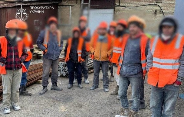 У Києві пацієнтів рехабу перетворювали на рабів У Києві пацієнтів рехабу перетворювали на рабів