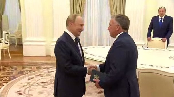 Діалог КДБ з ріелторами: Портников про небезпечний сценарій зустрічі Зеленського і Трампа в Давосі