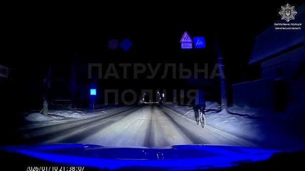 У Чернігові 43-річного ветерана, що катався на велосипеді, побили патрульні: деталі