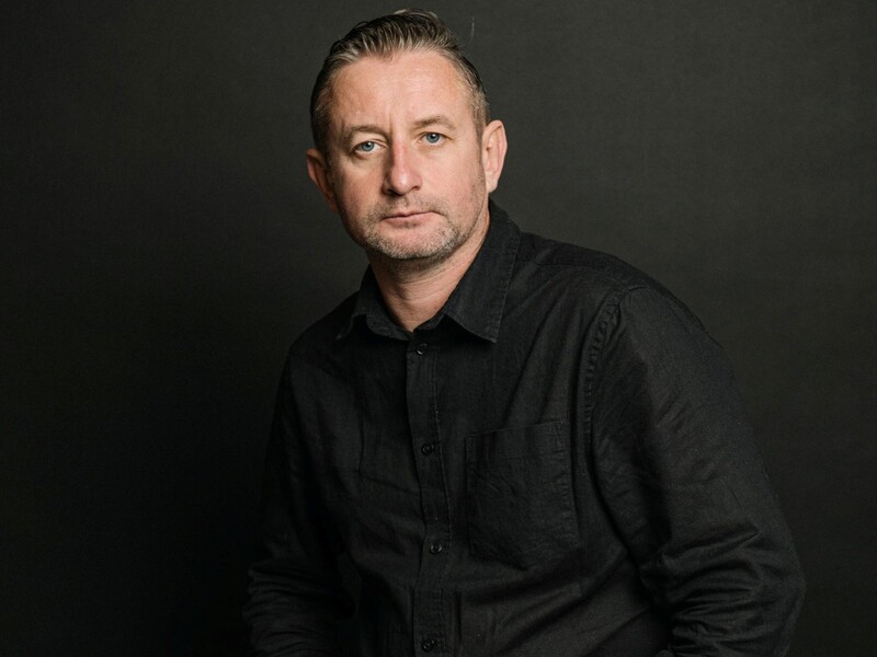 Жадан і "Радіо Хартія" оголосили тур українськими містами. Як безплатно потрапити на зустріч