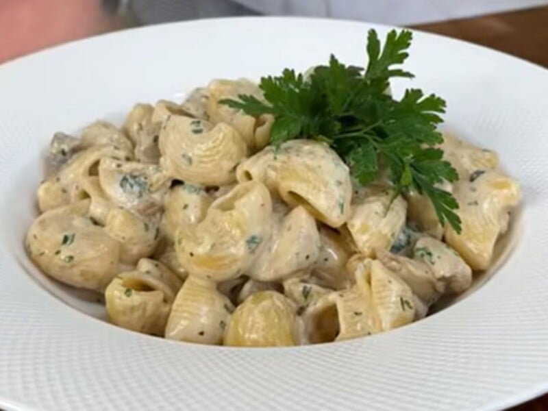 Із цієї підливою макарони будуть як із ресторану. Секрет дивовижного соусу – у двох інгредієнтах Із цієї підливою макарони будуть як із ресторану. Секрет дивовижного соусу – у двох інгредієнтах