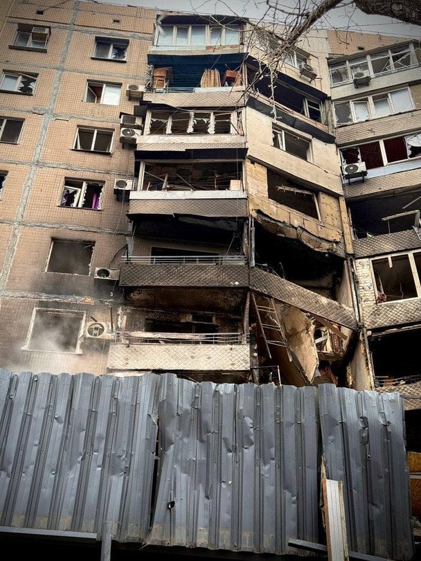 Атака РФ на Одесу: під завалами знайшли загиблого, є зниклі безвісти