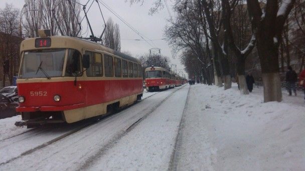 На лівому березі Києва повністю зупинили електротранспорт: чим його замінили