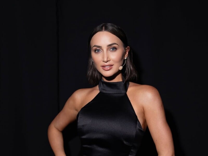 Різатдінова назвала українського актора "із красивим тілом", із яким хоче познайомитися для стосунків Різатдінова назвала українського актора "із красивим тілом", із яким хоче познайомитися для стосунків