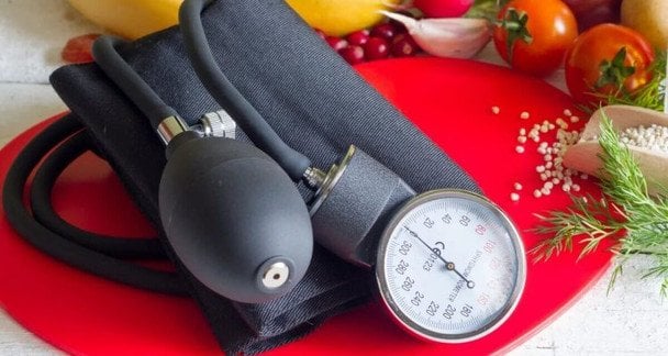 Як знизити високий тиск: 12 продуктів, які потрібно додати до щоденного раціону