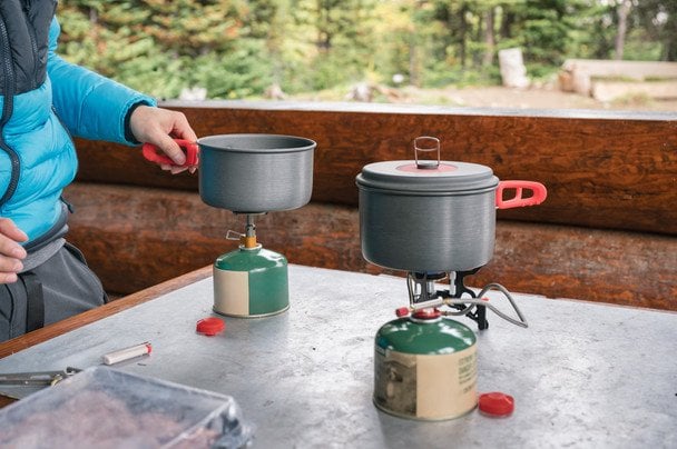 Газовий пальник та свічки вдома: як користуватися безпечно під час відключень світла Газовий пальник та свічки вдома: як користуватися безпечно під час відключень світла