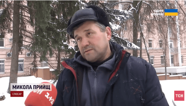 "Бив дуже сильно”: слюсар звинуватив екстренера “Динамо” у побитті, дружина Михайличенка відповіла "Бив дуже сильно”: слюсар звинуватив екстренера “Динамо” у побитті, дружина Михайличенка відповіла