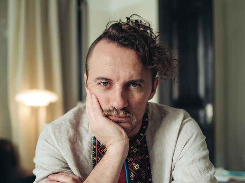 Самогон, ритуали й обручка в хлібі. Клопотенко поділився подробицями заручин