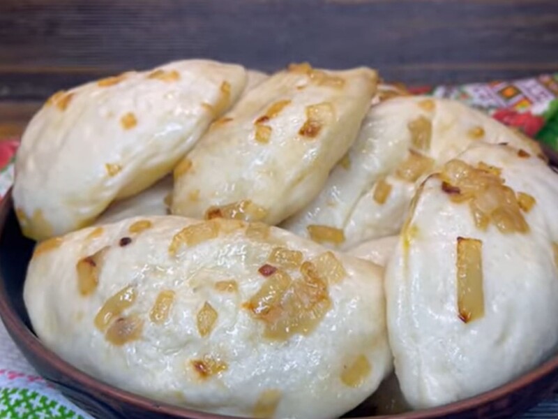 Наліпіть із цього повітряного тіста пухких вареників. Незвичний рецепт без соди й кефіру Наліпіть із цього повітряного тіста пухких вареників. Незвичний рецепт без соди й кефіру