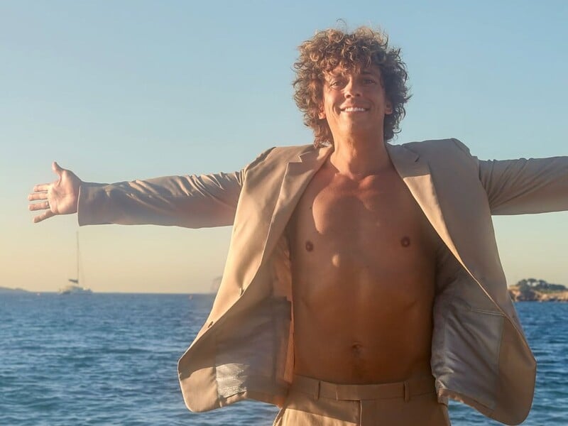 49-річний Галкін відростив бороду й вуса, змінившись до невпізнанності. Фото