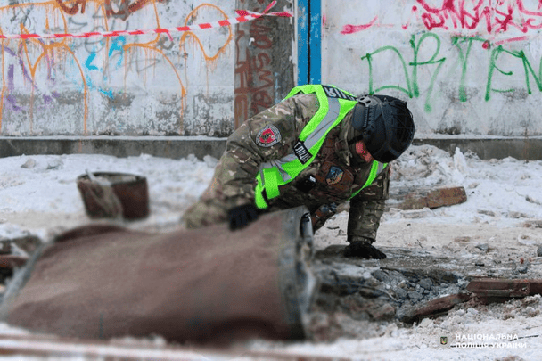 500 кг вибухівки біля будинків та АЗС: у Києві знешкодили бойову частину "Іскандера", що не вибухнула