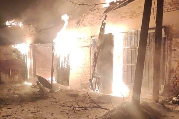 Росіяни вдарили трьома дронами по лікарні на Чернігівщині
